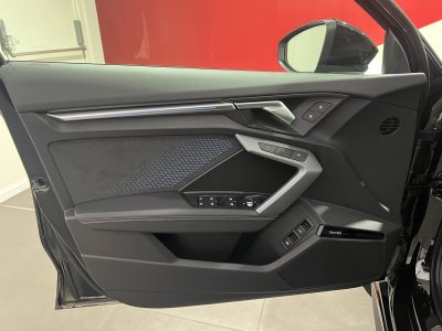 Audi A3 Sportback TFSI e Hybride rechargeable 204 S tronic 6 S line   - 14