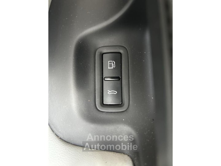 Audi R8 Spyder Quattro 52 V10 FSI BV S-tronic 525 ch Garantie 12 mois - 31