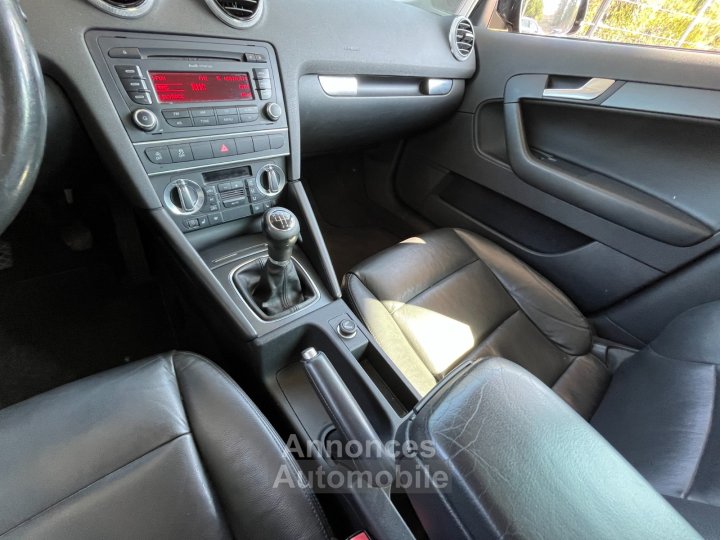 Audi A3 Sportback 16 TDI 105 FAP Ambition Luxe / Distribution a jour - 29
