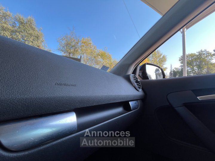 Audi A3 Sportback 16 TDI 105 FAP Ambition Luxe / Distribution a jour - 33