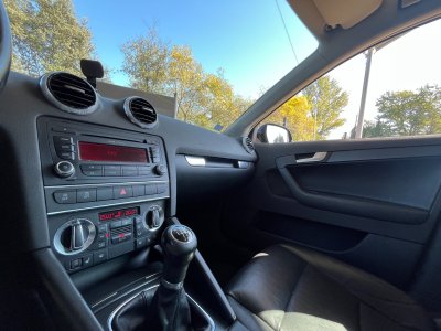 Audi A3 Sportback 16 TDI 105 FAP Ambition Luxe / Distribution a jour   - 34