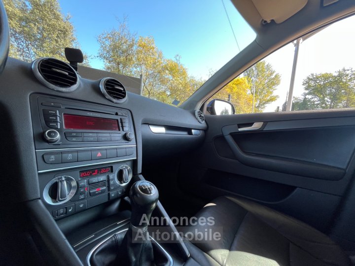 Audi A3 Sportback 16 TDI 105 FAP Ambition Luxe / Distribution a jour - 34