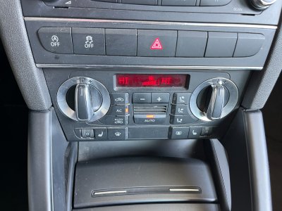 Audi A3 Sportback 16 TDI 105 FAP Ambition Luxe / Distribution a jour   - 37