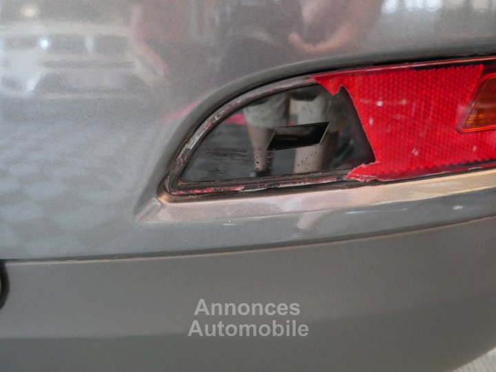 Audi Q3 20 TDI Ultra 150 ch Ambiente / DISTRIBUTION NEUVE - 43