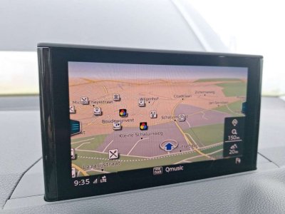 Audi Q2 30TFSI Sport   - 6