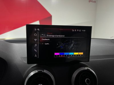 Audi Q2 35 TFSI 150 S tronic 7 S line   - 50