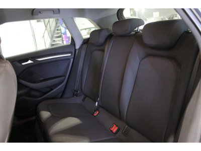 Audi A3 Sportback 20 TDI - 150 - BV S-Tronic 7 8V Business Line PHASE 2   - 13