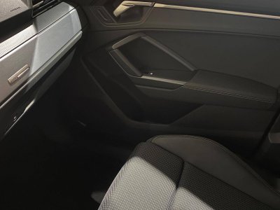Audi Q3 35 TFSI 150 ch S tronic 7 S line   - 17