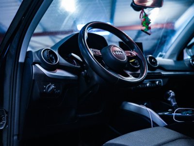 Audi Q2  · 30 TDI 116ch · Sport Limited S tronic 7 · CarPlay · Caméra · Radar de recul - Visible sur Eysines   - 9