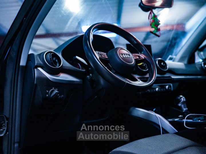Audi Q2  · 30 TDI 116ch · Sport Limited S tronic 7 · CarPlay · Caméra · Radar de recul - Visible sur Eysines - 9