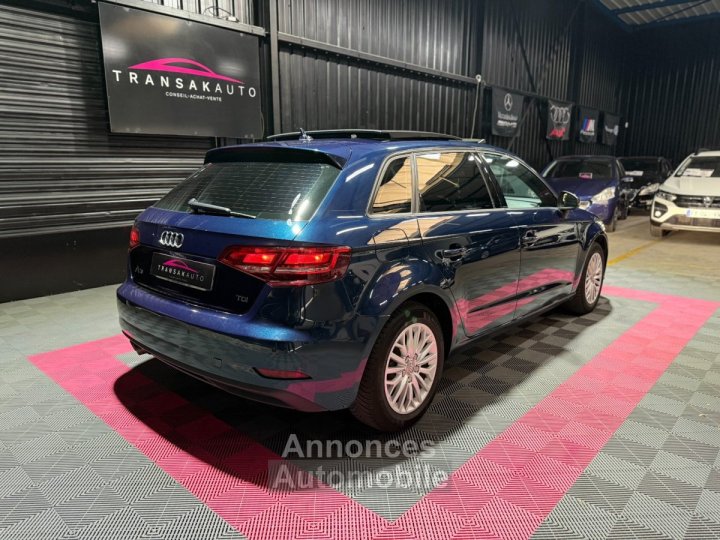 Audi A3 Sportback 20 tdi 150 s tronic 6 design luxe - 3