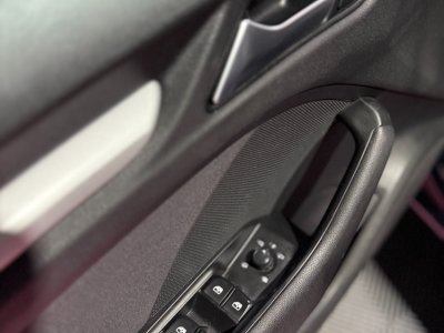 Audi A3 Sportback 20 tdi 150 s tronic 6 design luxe   - 14