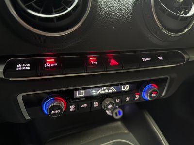 Audi A3 Sportback 20 tdi 150 s tronic 6 design luxe   - 29