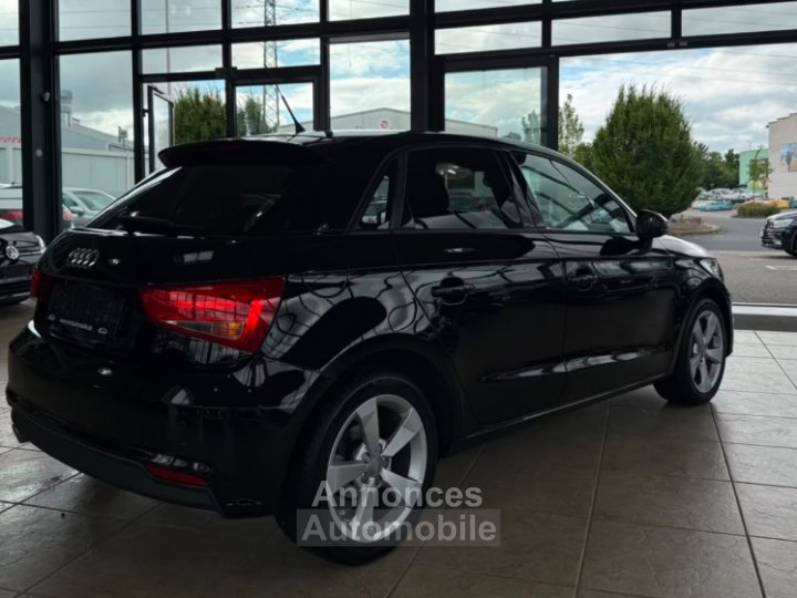 Audi A1 Sportback (2) 14 TDI ULTRA 90 AMBITION S TRONIC - 4