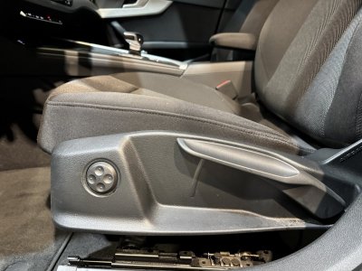 Audi A4 Avant (4) 30 TDI 136 S tronic Business Line 1ere Main   - 10