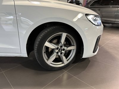 Audi A1 Sportback 30 TFSI 110 ch S tronic 7 Advanced 2   - 4