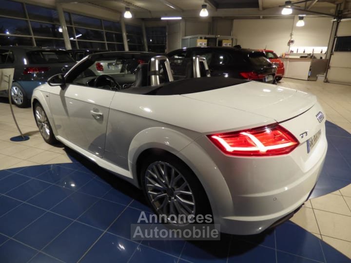 Audi TT Roadster 40 TFSI 197 S tronic 7 S line - 4