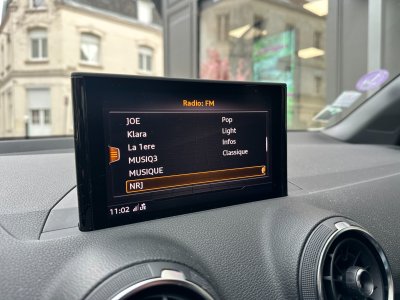 Audi Q2 14 TFSI 150 ch S tronic 7 S Line / APPLE CARPLAY / RADAR DE RECUL   - 32