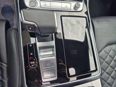 Audi Q8 30 TDi Quattro S LINE FEUX MATRIX GARANTIE   - 19