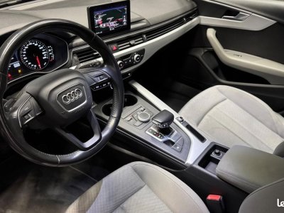 Audi A4 Avant 20 TDI 190 AMBIENTE MULTITRONIC BVA   - 32