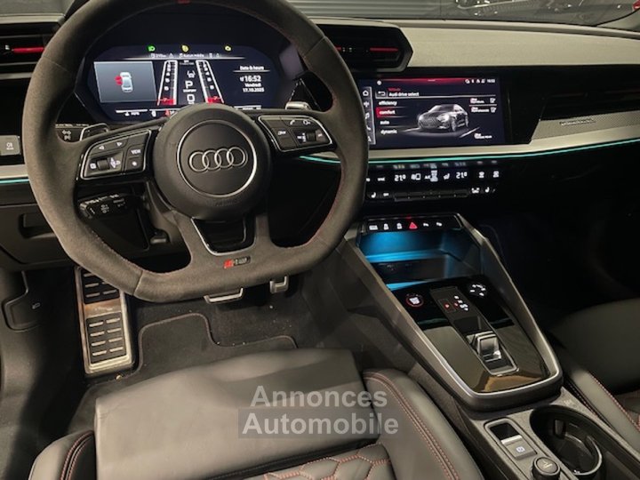 Audi RS3 Berline - 17