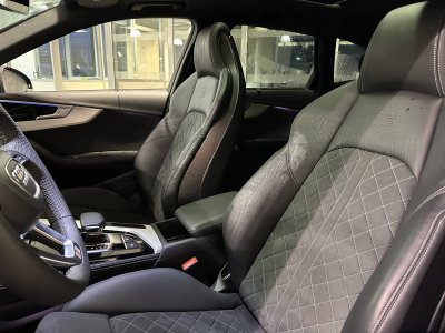 Audi A4 Avant 40 TDI 204 S tronic 7 Quattro Competition   - 14