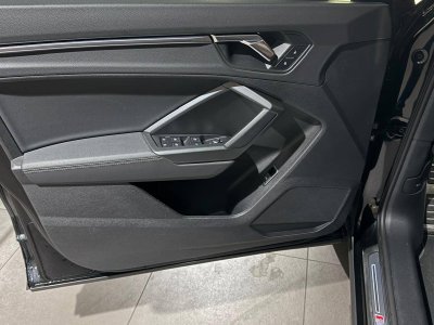 Audi Q3 35 TFSI 150 ch S tronic 7 S line   - 8