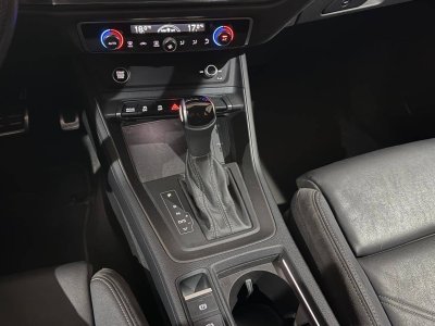 Audi Q3 35 TFSI 150 ch S tronic 7 S line   - 13