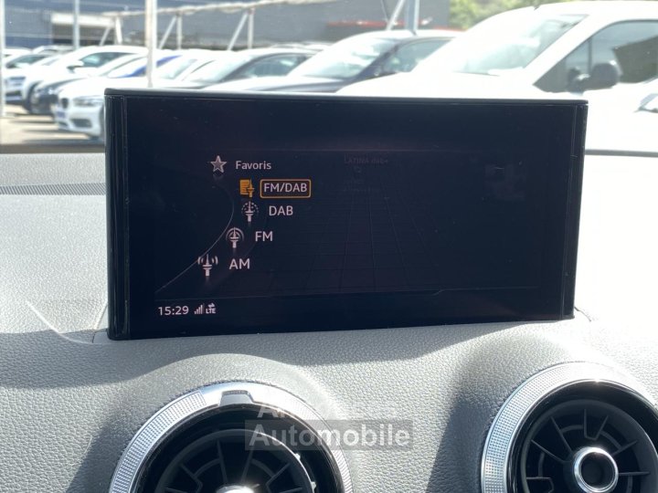 Audi Q2 20 30 TDI 116 S-tronic Avus - 20