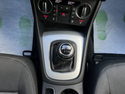 Audi Q3 PHASE 2 14 TFSI 125 Cv PREMIERE MAIN GPS ATTELAGE CRIT AIR 1 - GARANTIE 1 AN   - 35