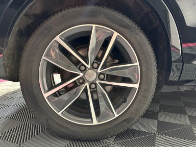 Audi Q3 20 TDI 184 ch S tronic 7 Quattro S line - excellent état - vidange de boite de vitesse à jour - entretien à jour   - 40