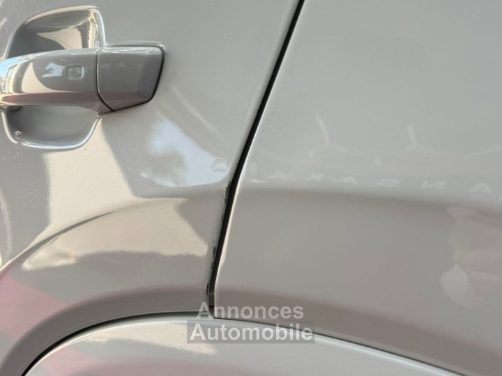 Audi Q2 30 TDI 116 S tronic 7 S line 1RE MAIN / SUIVI / TOIT OUVRANT / CAMÉRA / VIRTUAL / LUMIÈRE D'AMBIANCE / JANTES 18 / CARPLAY - 41
