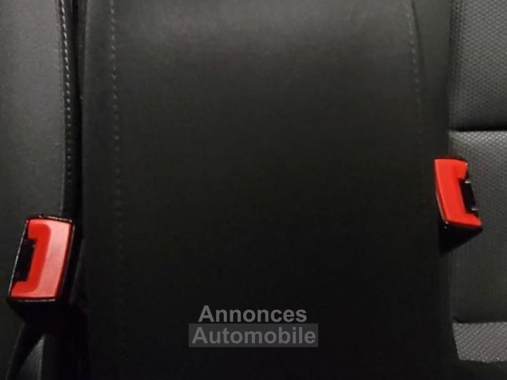Audi Q3 20 TDI 150ch AMBIENTE QUATTRO BVA7 + Sièges chauffants - 33
