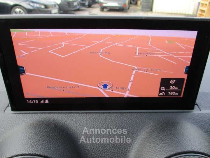 Audi Q2 35 TFSI COD 150 S tronic 7 Design Luxe - 11