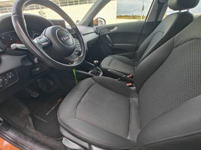 Audi A1 Sportback 16 TDI 90ch FAP Ambiente 5 places   - 11