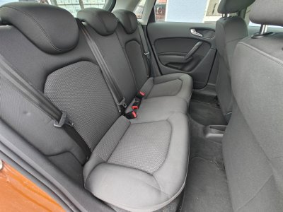 Audi A1 Sportback 16 TDI 90ch FAP Ambiente 5 places   - 14