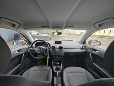 Audi A1 Sportback 16 TDI 90ch FAP Ambiente 5 places   - 17