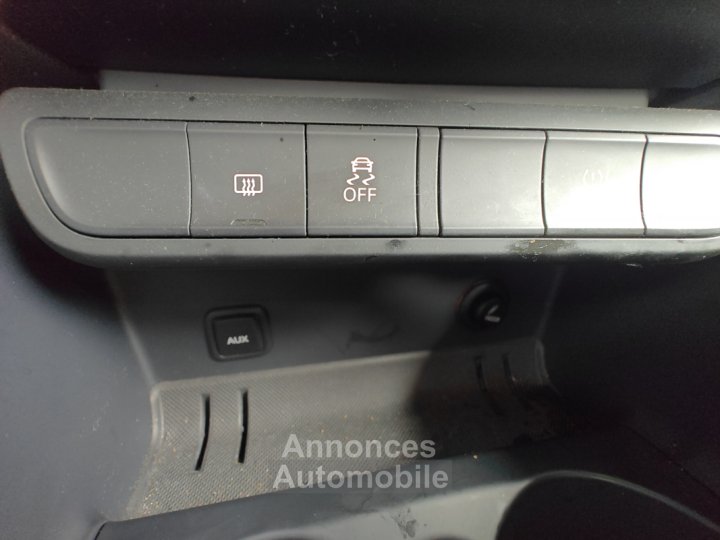 Audi A1 Sportback 16 TDI 90ch FAP Ambiente 5 places - 32