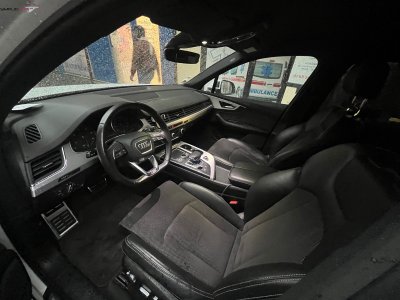 Audi Q7 30 V6 TDI Clean Diesel 218 Tiptronic 8 Quattro 5pl S line   - 24