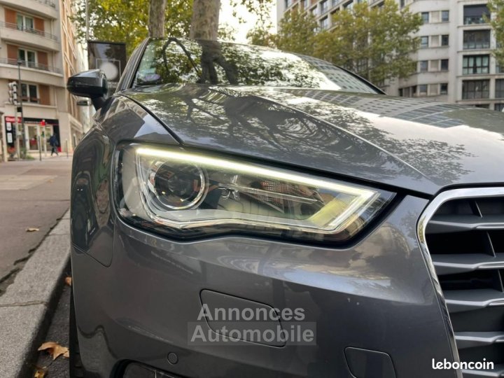 Audi A3 Sportback 14 COD TFSI 150 ULTRA AMBIENTE S-TRONIC BVA - 29