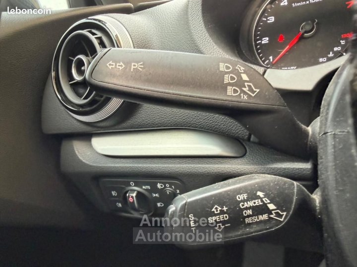 Audi A3 Sportback 14 TFSI 125 S-LINE SIEGES CUIR TOIT OUVRANT GARANTIE 6 MOIS - 23