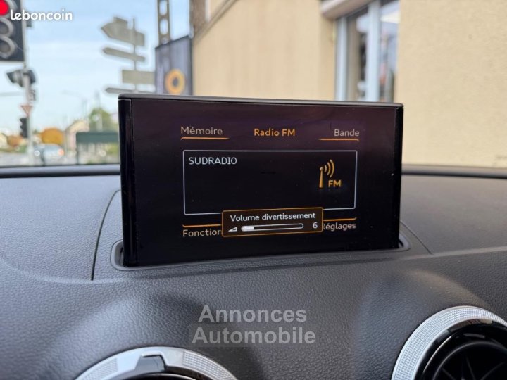 Audi A3 Sportback 14 TFSI 125 S-LINE SIEGES CUIR TOIT OUVRANT GARANTIE 6 MOIS - 28