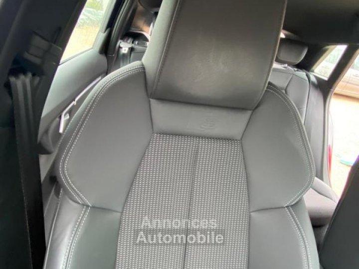 Audi A3 Sportback Série 4 35 15 TFSI 16V GPF Mild Hybrid S tronic 7 S&S 150 cv Boîte auto - 16