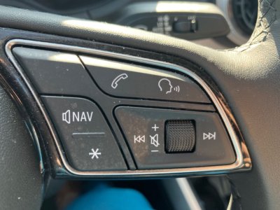 Audi Q2 30 TDI 116 S LINE Ext GPS Caméra Hayon Keyless JA 18"   - 21