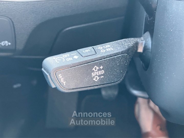 Audi Q2 30 TDI 116 S LINE Ext GPS Caméra Hayon Keyless JA 18" - 24