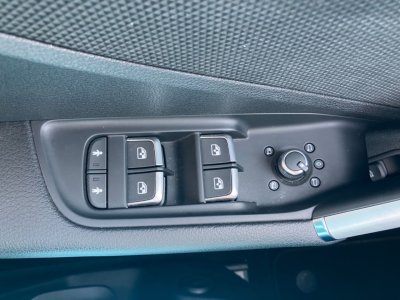 Audi Q2 30 TDI 116 S LINE Ext GPS Caméra Hayon Keyless JA 18"   - 34