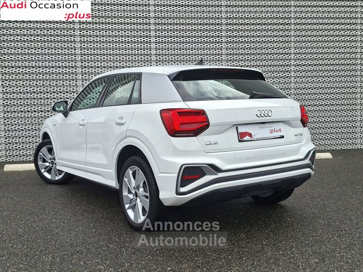 Audi Q2 30 TDI 116 S tronic 7 S line - 5