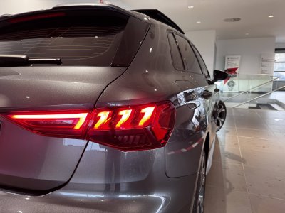 Audi A3 Sportback 35 TFSI Mild Hybrid 150 S tronic 7 S Line - 8