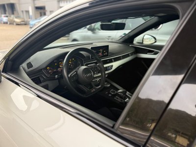 Audi A4 40 TFSI 190 S tronic 7 S-line - Apple Carplay - Black Pack - Sièges Chauffants   - 7