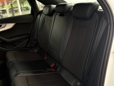 Audi A4 40 TFSI 190 S tronic 7 S-line - Apple Carplay - Black Pack - Sièges Chauffants   - 10